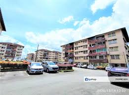Your staff at maybank taman perling johor bahru are extremely rude with an attitude. Taman Perling Jalan Simbang Flat 3 Bilik Corner For Sale Rm149 000 By Phoebe Goh Edgeprop My