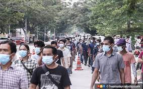 All of them are verified and tested today! New System For Testing But Social Distancing Still In The Distance At Shah Alam Centre Free Malaysia Today Fmt