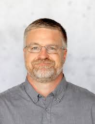 Derek Etter's Instagram, Twitter & Facebook