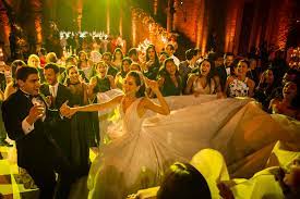 Kings and queens wedding photography. Being King And Queen For A Day Wedding Photojournalist Association