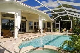 Häuser mit pool in florida: Typisches Florida Ferienhaus Mit Pool Und Bootssteg Vesteva Ferienhausvermietung Cape Coral Florida