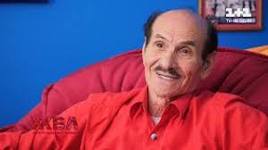 В коментарі тсн грег чапкіс повідомив, що танцюрист помер від старості. Grigorij Chapkis Pokazav Yak Voni Zhivut Z Molodoyu Druzhinoyu Znaj Yua