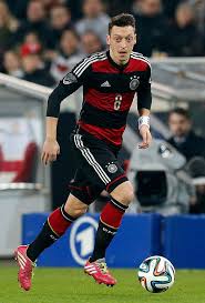 Mesut Oezil Of Germany Runs With The Ball During The International Mesut Ozil Long Sleeve Tshirt Men Germany