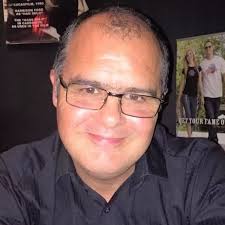 Wife pays heartbreaking tribute as Bristol policeman Paul Dear dies after  cancer battle