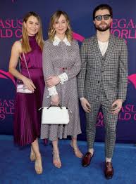 rich people fighting