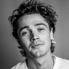 henryrowleyy (@henryrowleyy) Official