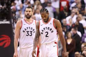 This is determined by the spread and is usually displayed as a plus for the underdog and a minus for the favourite. Raptors Vs 76ers 2019 Odds Toronto Holds Edge On Game 3 Betting Lines Sbnation Com