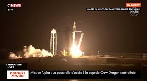 Décollage de thomas pesquet : Ew7nquzdpi2fpm