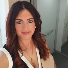 Hi, Can I book Bolt taxi from Riga airport? Or there's other good taxis at  airport? Travelling from airport into Riga town center. Thanks