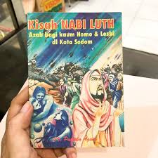 Batu istri luth di pantai laut mati, yordania (kanan, menjulang). Kaum Nabi Luth