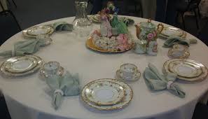 This is the dining room, i wanted this room to make a statement. 5 Important Accessories For Every Dining Table For A Formal Event