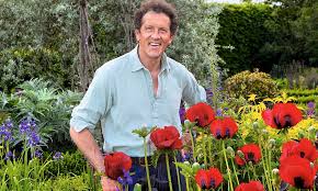 Individual flowers don't last super long, only 3 to 4 days, but as they fade and drop their petals, the new buds on the stem will pop open, giving you a total of a week's worth of flowers from one stem. Top Of The Poppies The Most Arresting Poppy You Can Grow Is The Big Beautiful Oriental And It Doesn T Only Come In Red Daily Mail Online