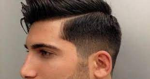 Bentuk wajah mempengaruhi penampilan seseorang, termasuk juga pria. Inilah 29 Potong Rambut Cincang Pendek Pria