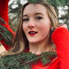 Kathryn Noel's Instagram, Twitter & Facebook