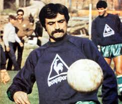 E desconfia de alguém próximo. Entrevista A Antonio Oliveira Em Janeiro De 1985 Estou Como Novo Rugido Verde