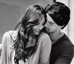 اشتياقي لك يا ابي جعلني افكر الأن باأن اذهب الى قبرك وافتح قبرك واحضن عظامك وكانك جسد بروح يحس بي جعلني افكر بجنون باان افتح قبرك وانام بين يدك وصدرك حقا اشتاق. Etiqueta Ø§Ø­Ø¶Ù†Ùƒ Al Twitter