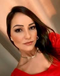 Natasha Nogueira's Instagram, Twitter & Facebook