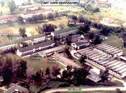 Jalan tengku muhamad 25050 kuantan pahang. Sekolah Menengah Teknik Kuantan 1987 1988 Gambar Gambar Di Bawah 1 Gerbang Dalam Kawasan Sekolah 2 Gambar Tingkatan 4 4b3 1987 3 Gambar Tingkatan 5 5b3 1988 4 Gambar Pandangan Atas Smtk Ambil Dari Smt Webpage