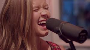 Emily Elbert's Instagram, Twitter & Facebook