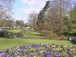 Ce jardin paysager de 7 ha, entrepris dès 1807, s'agrémente de nombreuses cascades et pièces d'eau. Eghn Le Jardin Des Plantes De Nantes