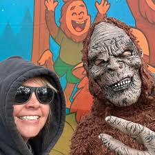 In search of a reliable service station near Auburn to have my car's oil  changed.