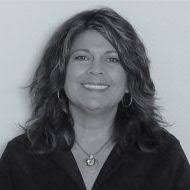 Lisa Ogan's Instagram, Twitter & Facebook