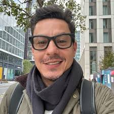 How AI is changing corporate travel: 7 expert insights