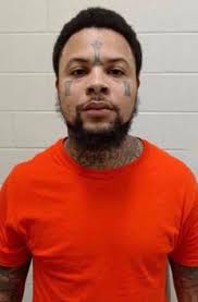 🚨 Jail escapee Antoine Massey is one of 2 inmates still