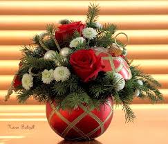 Beautiful Christmas Flower Arrangement Christmas Flower Arrangements Christmas Flowers Christmas Floral Arrangements