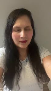 Muchacha Canta Entre Mas Lejos Me Vaya