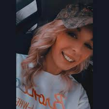 What is the item that SHOCKED you when you found out it had dye in it?!  Mine is ALL of the dessert baked goods at my local farmers market. They  almost all