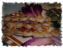 Brochettes De Crevettes Et Artichauts A L Huile De Truffe Au Grill Ou A La Plancha Brochette Crevette Brochette Huile De Truffe