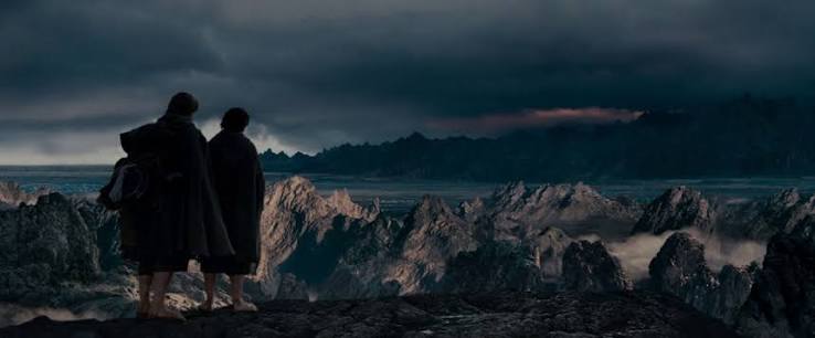 When All Other Lights Go Out – The Comfort of 'The Lord of the Rings: The  Fellowship of the Ring' (2001) 20 Years Later – Flip Screen