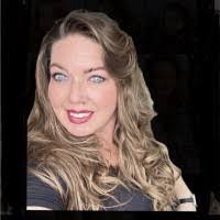 Laura Mireles's Instagram, Twitter & Facebook