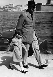 Four Year Old Prince Jonah Elijah Jackson Nelson Gomez Wait Of Birth Of New Sibling Brother Name Edward Al Prince Charles Old Prince Prince Charles And Camilla