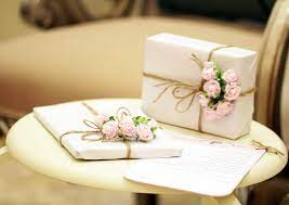 Tinggal kamu pilih saja mau beli tas yang bermerek serta kegunaannya untuk apa. 21 Hadiah Kahwin Menarik Istimewa Terbaik Untuk Pengantin Baru