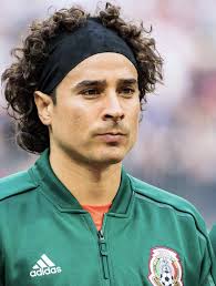 Legendary Mexican goalkeeper Guillermo Ochoa, who is currently without a  club, playing street football in a New York City Chinatown park wearing a  Total 90 shirt 😍🗽 "No stadium, no crowd… just