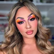 Stacy Willcutt's Instagram, Twitter & Facebook