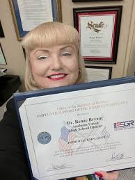 unlimitedyou #plurilingualservices #ldrshpbkchat #edbranding #beaconnecter  #tellyourstory #bereal #leadlap