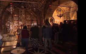 Astăzi îți oferim 20 de răspunsuri originale la această întrebare comună. Minunea Din Biserica Sf Mormant Locul Sfant Al CreÈ™tinilor MÄƒrturia Unui Preot Stirileprotv Ro