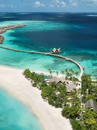Hotel aux maldives sur pilotis. Joali Maldives Un Nouvel Hotel Ultra Luxe Contemporain Et Arty Yonder