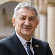 Santiago GARCÍA-GRANDA