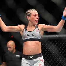 Compre roupas e acessórios na loja oficial do ufc. Joanna Jedrzejczyk Is Surprised She Didn T Get Decision Over Rose Namajunas At Ufc 223 Bloody Elbow