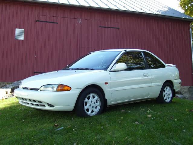Resultado de imagem para Mirage Mitsubishi 1996"