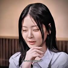subin blushing 😂 #chungsubin #leehyeri #hyeri #friendlyrivalry #kdrama #fyp