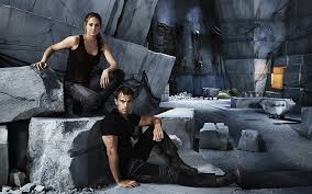 If shailene woodley didn't receive the exposure divergent afforded her, she may not have had the luxury of taking a step back. Hd Wallpaper Shailene Woodley Theo James Divergent Hd Wallpaper Flare