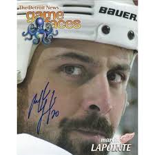 Autographed MARTIN LAPOINTE 8X10 Detroit Red Wings Photo