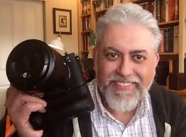 Nurses personally appeal to the vaccine hesitant