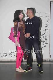 No time for love' opposite salman khan. Salman Khan And Sneha Ullal Attends Daisy Shah S Debut Play Begum Jaan Media