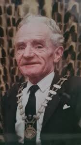 Who remembers the Tip Top Man.. Couldn't wait for him so I could grab a  finger bun😋😋🙂